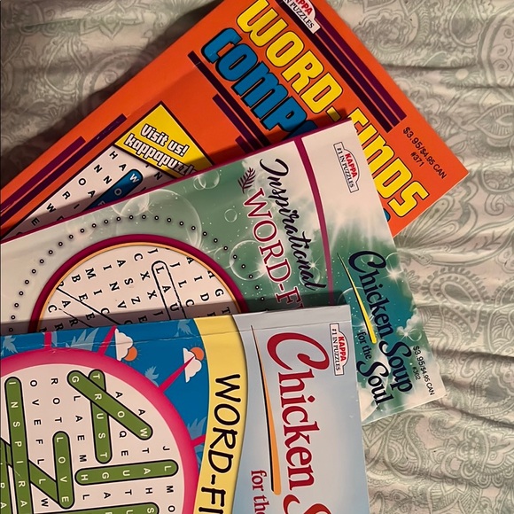 FREE WITH ANY PURCHASE Word-Finds Puzzle Book Set - Multicolor - Picture 1 of 4